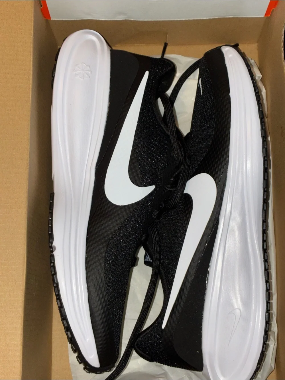 NIKE I Women’s Running Sneakers I Black & White I Sz 10 I NIB